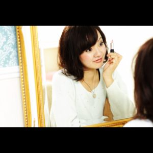 銀座 美容室 ロンド 小林瑞歩「オーダー多いです☆見た目は暗いけど、光に当たるとほんのり明るいカラー」